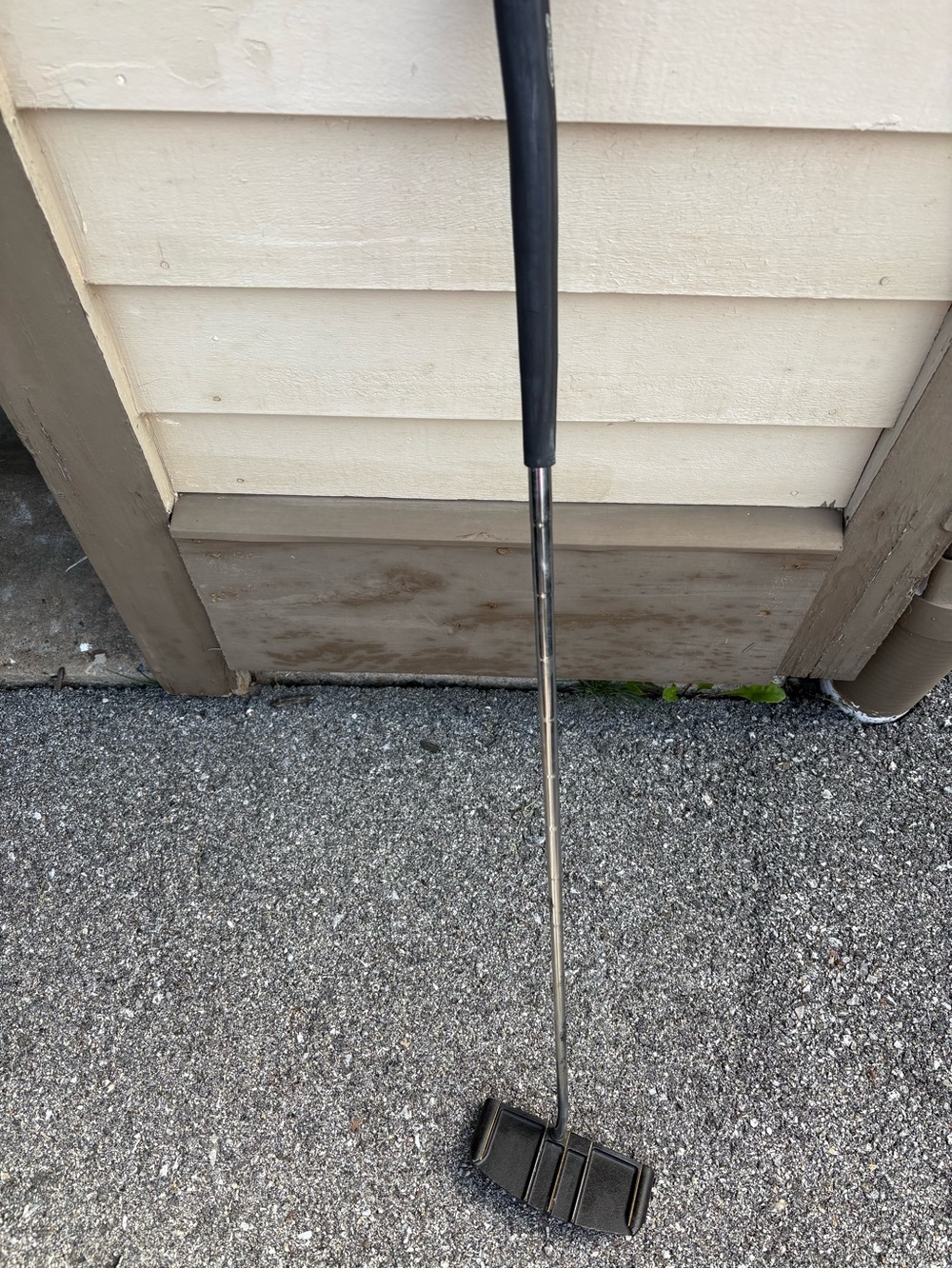 Roger Evan’s Stand Up -40 Year Old Men's Black Putter-Style Golf Club-36 Inches